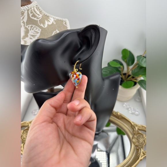 Authentic Murano Glass Heart Shaped Earrings - Picture 9 of 9